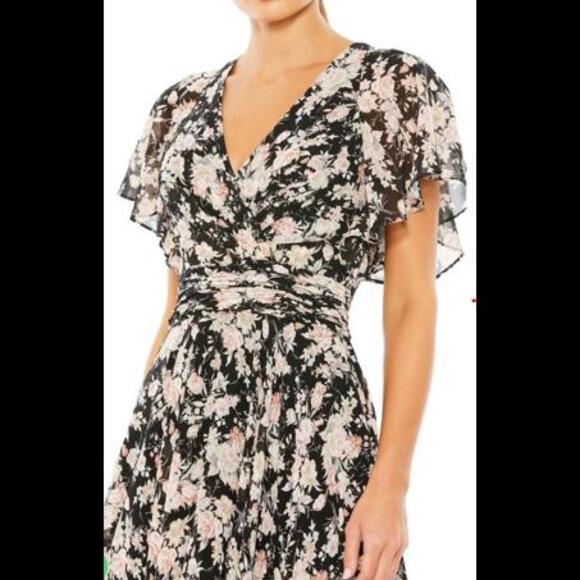 Mac Duggal 11266 $398.00, Sz 10 - Picture 3 of 6